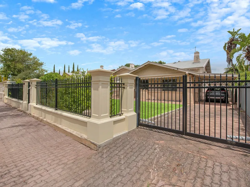 A beautiful character Bungalow ( 11 month lease)