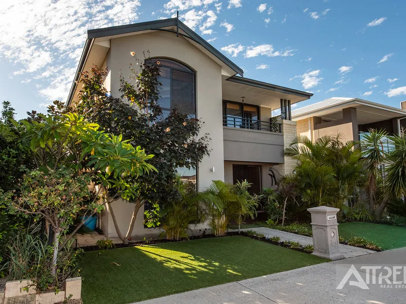 ON THE LAKE! + CALADENIA SCHOOL ZONE!!