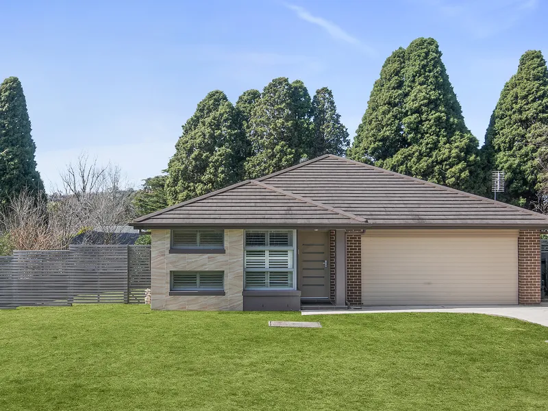Beautifully Presented Family Home in the Highland Brae Estate
