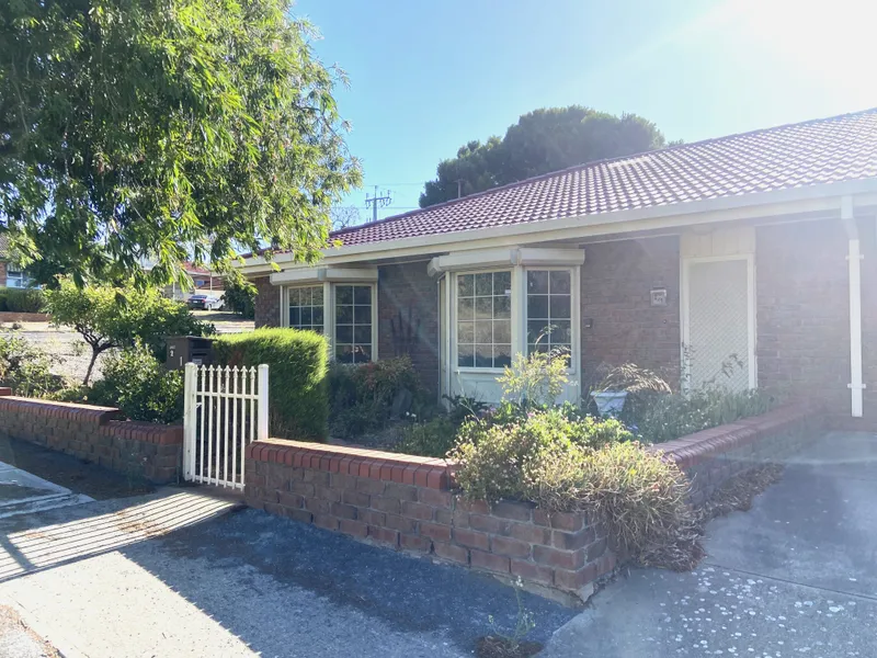 Relaxed Low Maintenance Beachside Living