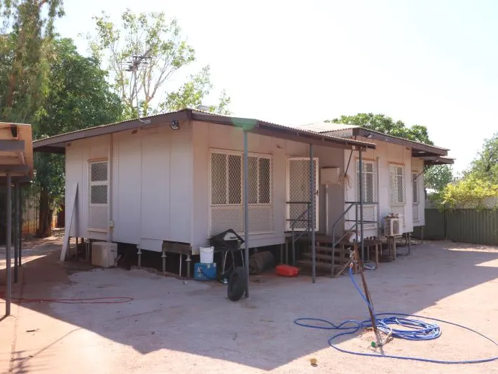 Family Home With Powered Workshop