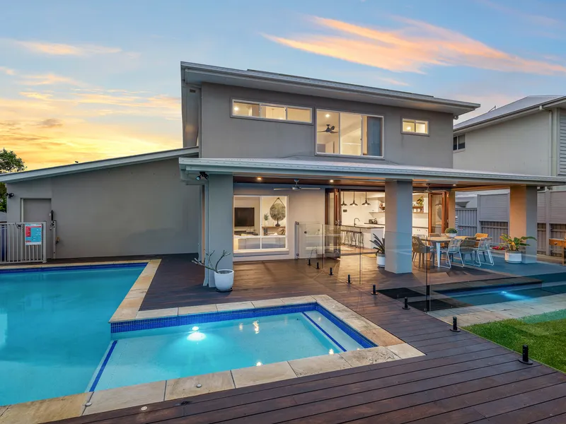 Impressive Family Entertainer