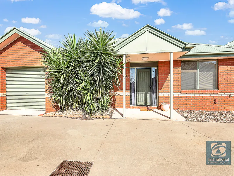 Spacious, Stylish Townhouse