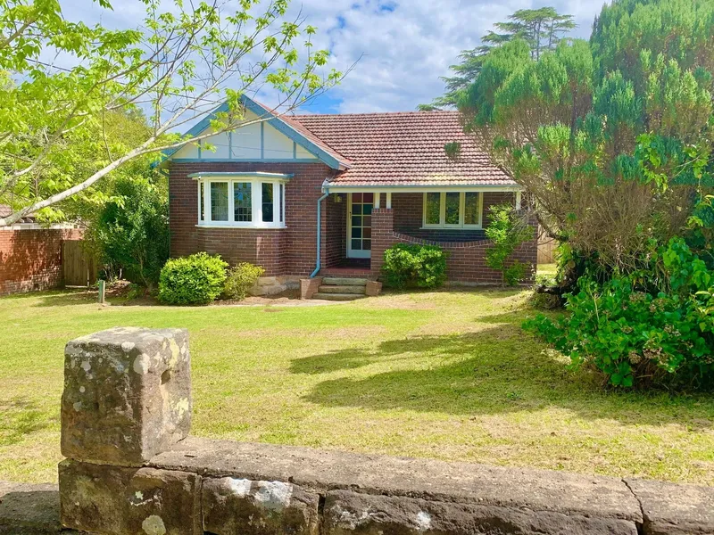 Quiet Location, Timber Floorboards Throughout