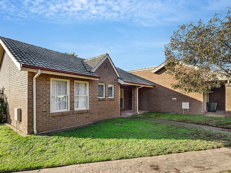 Nestled within a peaceful complex, this delightful unit is sure to please