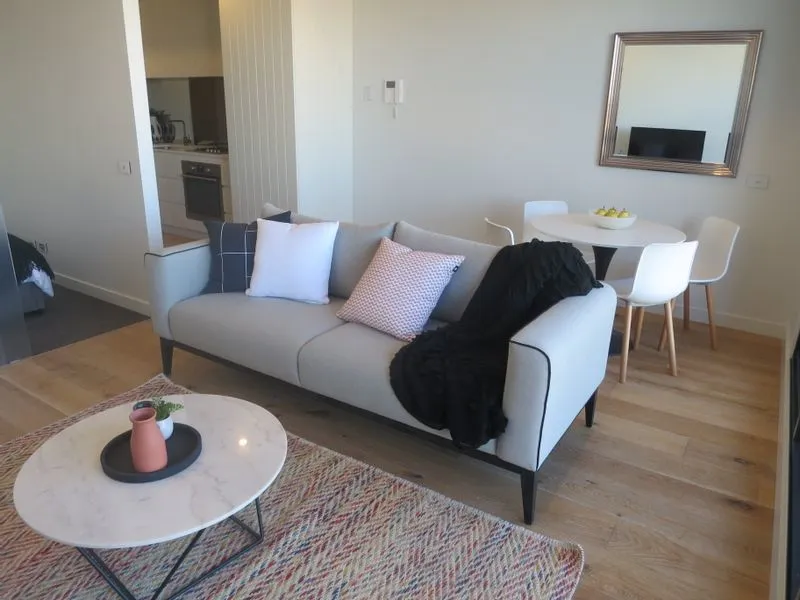 Be quick….stunning one bedroom apartment with study!