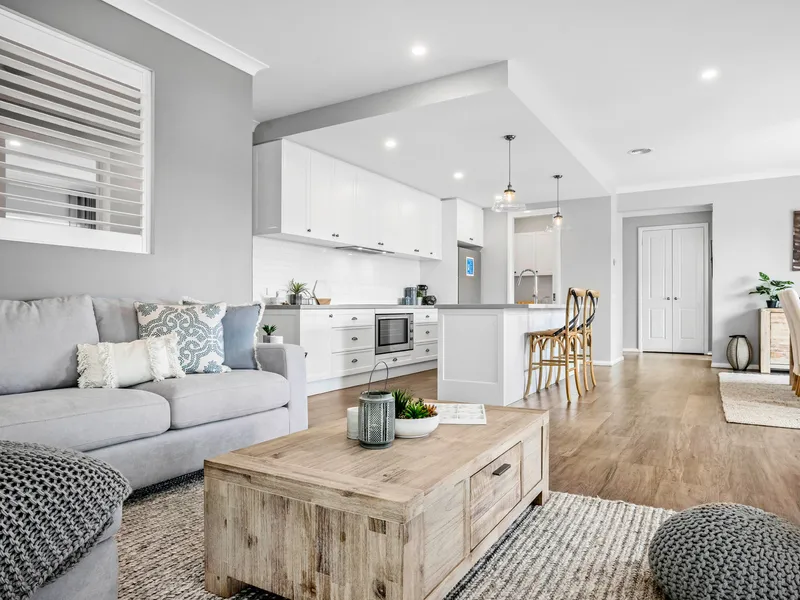 Luxurious Family Living in Meridian Estate