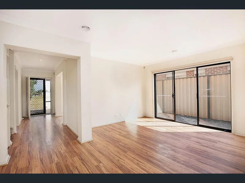 Park Frontage With A Touch Of Tranquility