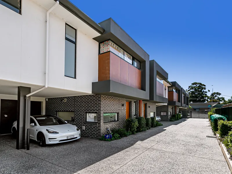 Custom-built townhouse just 6kms from the Adelaide CBD