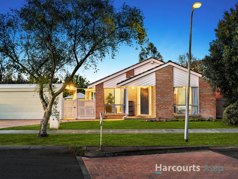 Charming Family Home on 28 London Crescent, Narre Warren - Your Ideal Sanctuary Awaits!