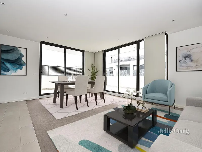 Balcony Brilliance and Bay Street Chic