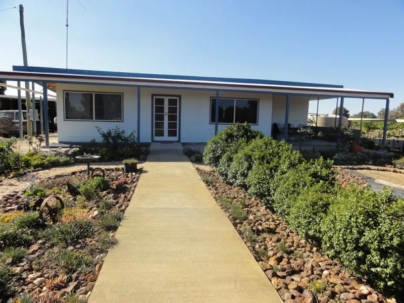 Home on 30 Acres of Brigalow Country