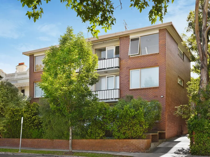 Modern, Clean & Convenient!| HODGES CAULFIELD