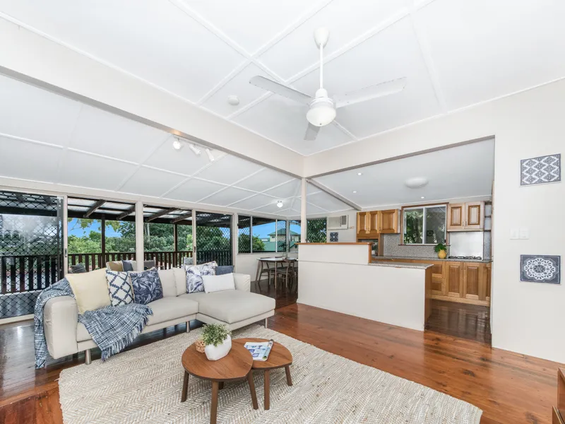 Dream Home Dream Location In A Prime Position In North Ward!