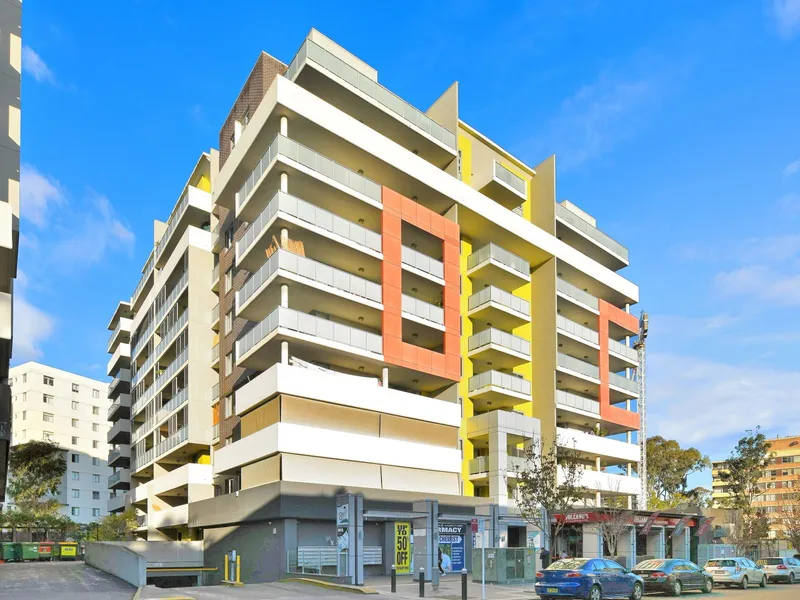 Modern Apartment Only Minutes Walk to Bankstown CBD