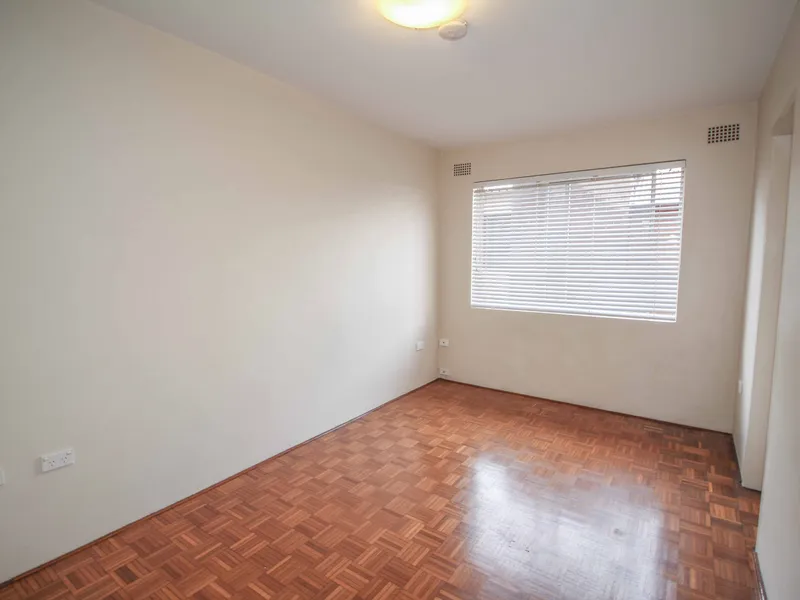 Freshly painted studio Apartment in Paddington, close to Oxford street