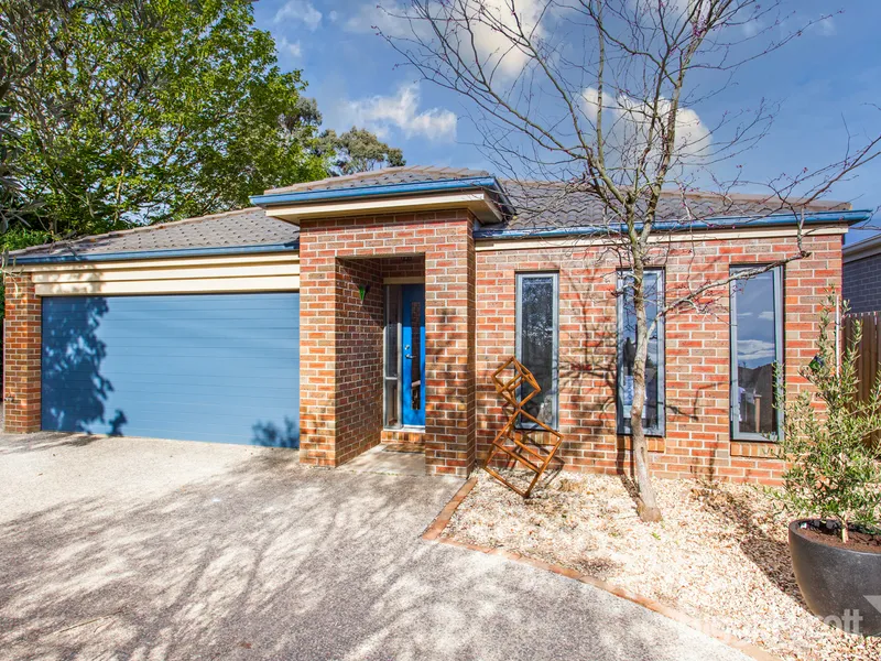 LARGE FAMILY HOME IN A QUIET LOCATION