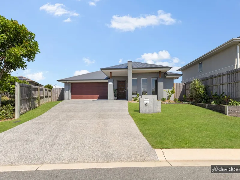 Modern and Luxurious in Capestone     