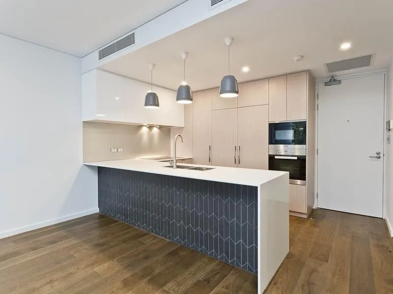 LUXURY 2 BED 1 BATH ARIA APARTMENT FOR SALE!