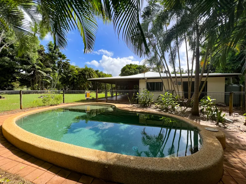 LIFESTYLE PROPERTY WITH MANY FEATURES