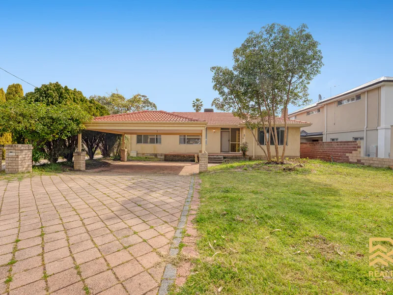 6 MONTHS ONLY! ROSSMOYNE SHS CATCHMENT!