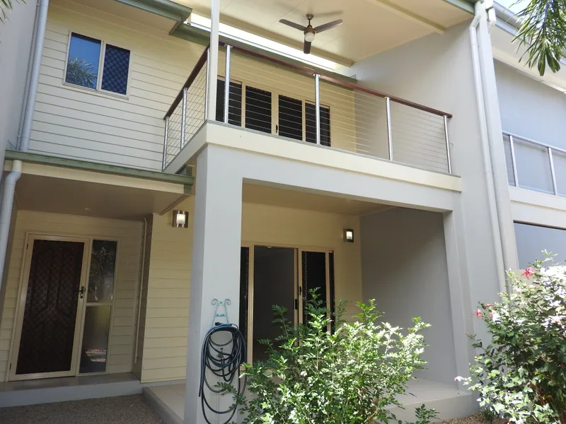 Townhouse In Popular Kirwan