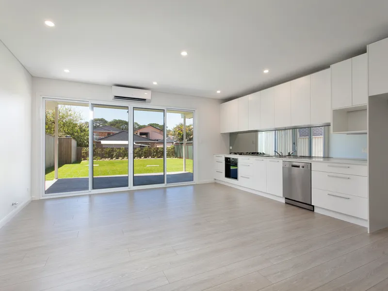 Modern Beach Side Residence