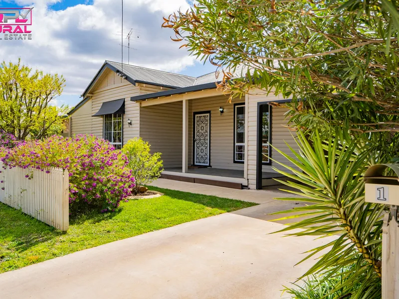 Modernised family home in a brilliant location!