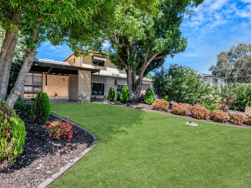 **UNDER CONTRACT** FIVE BEDROOM FABULOUS HOME