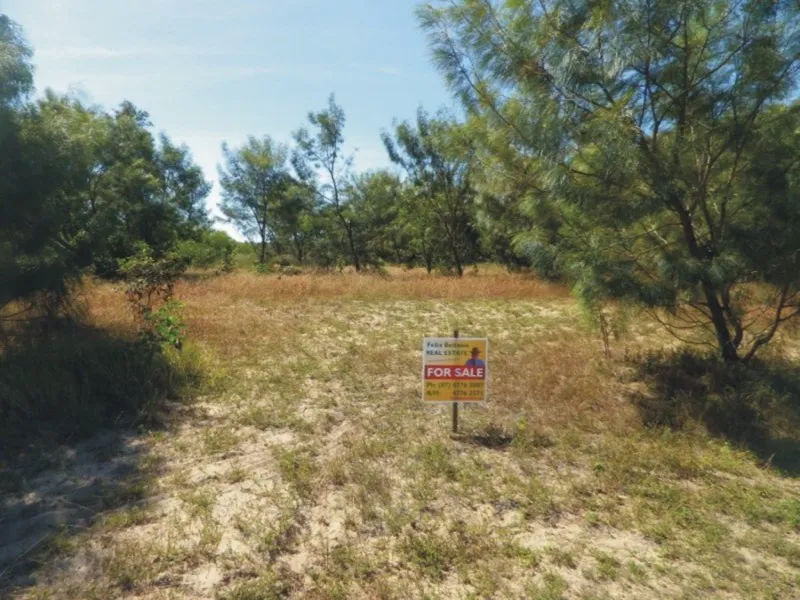 2,015 SQ.M. (JUST UNDER 1/2 ACRE) AT BEACH !