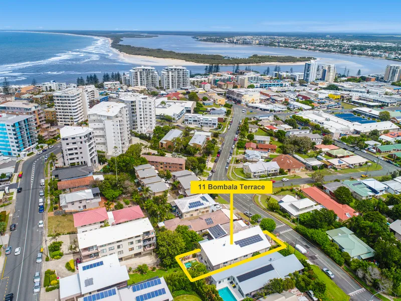 Central Caloundra Home with Swimming Pool - Includes Utilities!