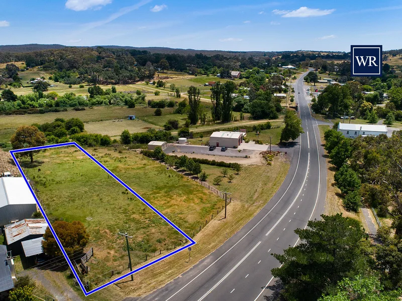 BEAUTIFUL BUILDING ALLOTMENT IN THE HEART OF TARADALE - 1,868m2 (0.46 Acre)