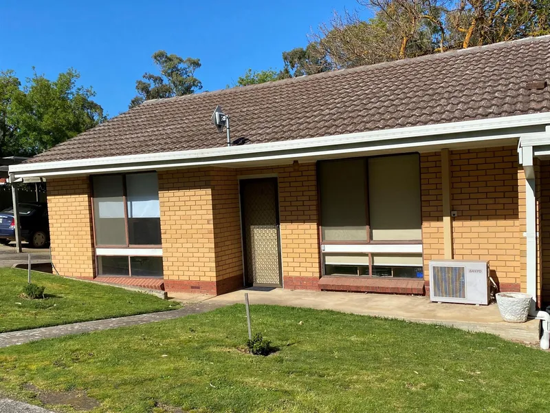2 Bedroom Unit in the Heart of Town