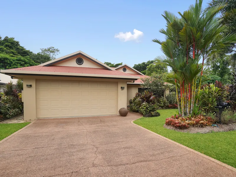 Immaculate Ex-Display Home on Corner Block with Shed