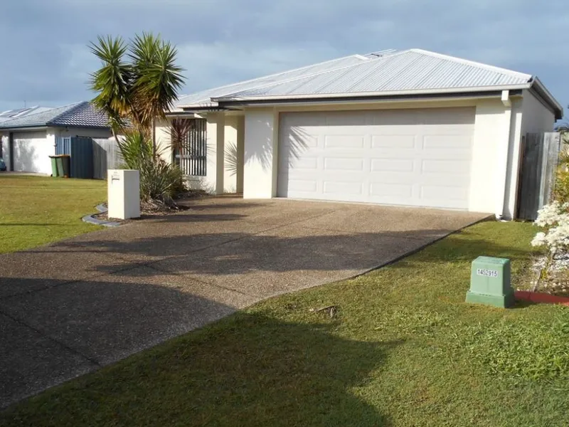 4 Bedroom home - Sandstone Point