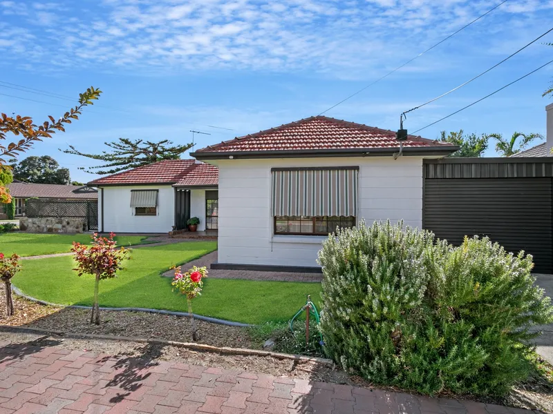 TO FINALISE AN ESTATE FAMILY HOME ON A CORNER ALLOTMENT