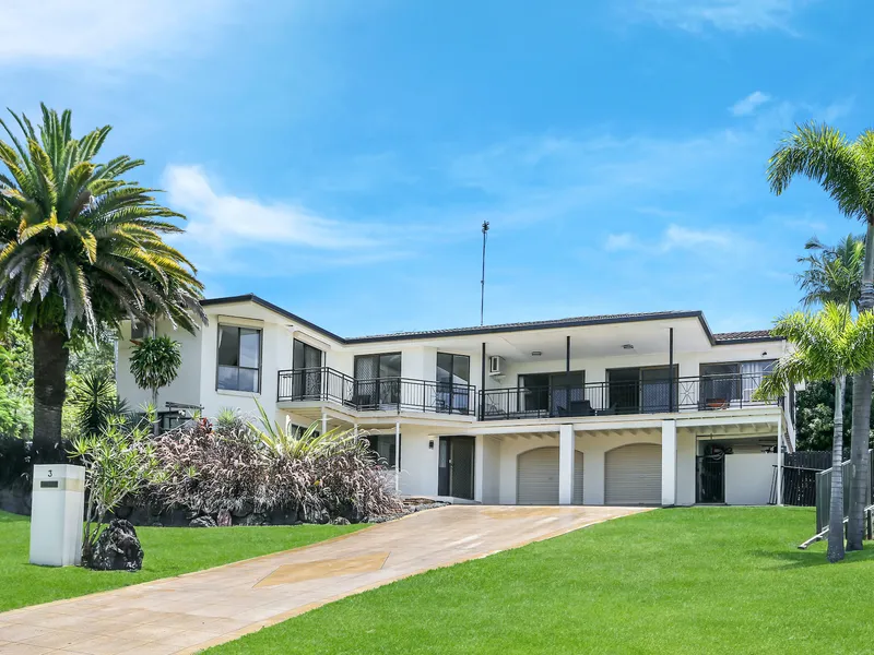 Premium Lifestyle on Offer with Sensational Ocean Views!