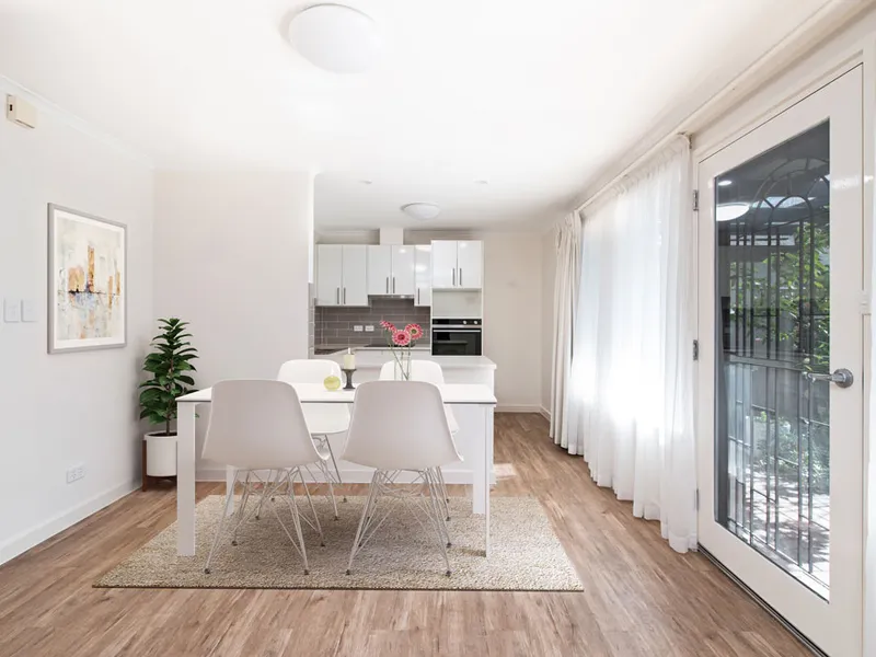 Lovely, cosy cottage filled with natural sunlight