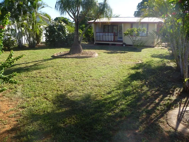 Two Bedroom Miners Cottage Close to Town