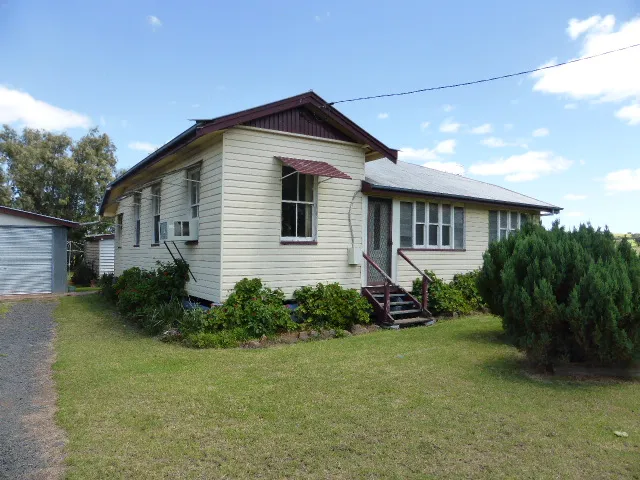 Country Living Cottage