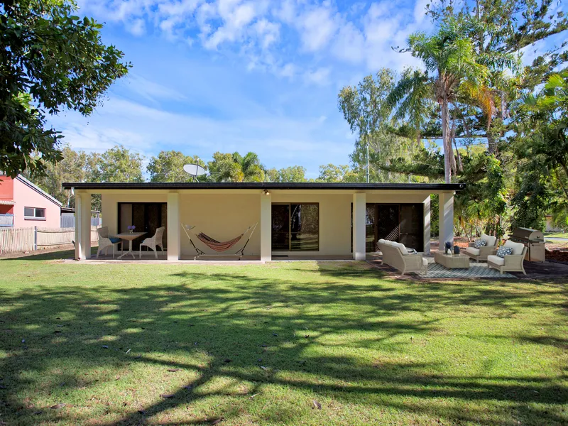 Bargain beach house in beautiful ball bay! Owner says 