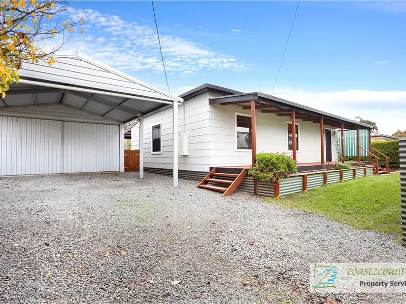 Charming Renovated Home with Great Shedding!