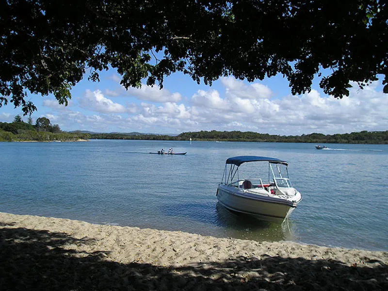 2 Bedroom Unit on the Maroochy River!