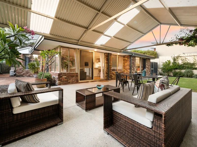 UNDER OFFER!