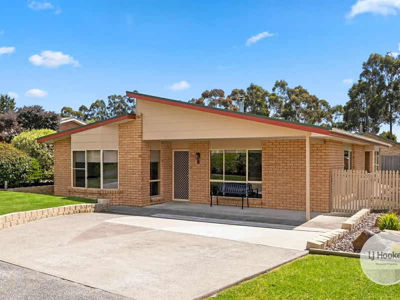 Excellent Presentation Both Inside and Out