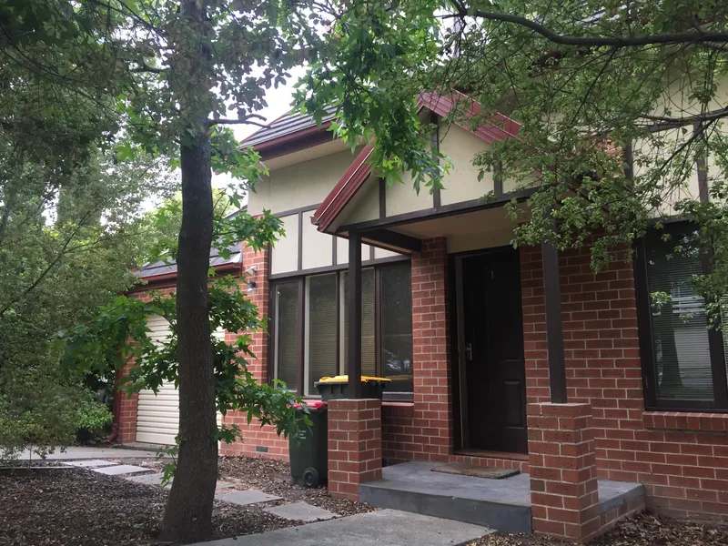 3 bedroom townhouse in Box Hill North.