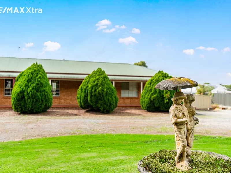 Attention investors & Large Families - Large Home on a massive 5 acre block!