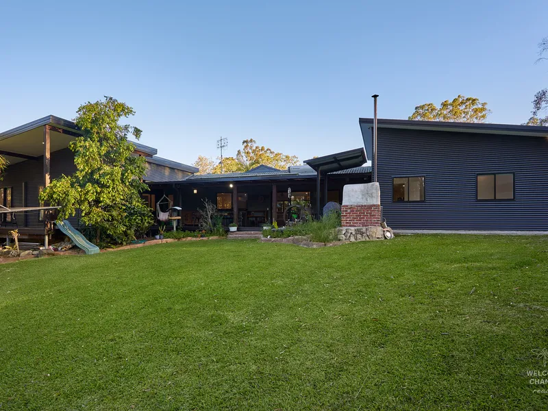 BUILDER’S OWN HOME - STUNNING ACREAGE - DUAL LIVING POTENTIAL!