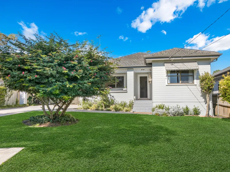 Character Renovated Cottage within Hornsby North PS Catchment