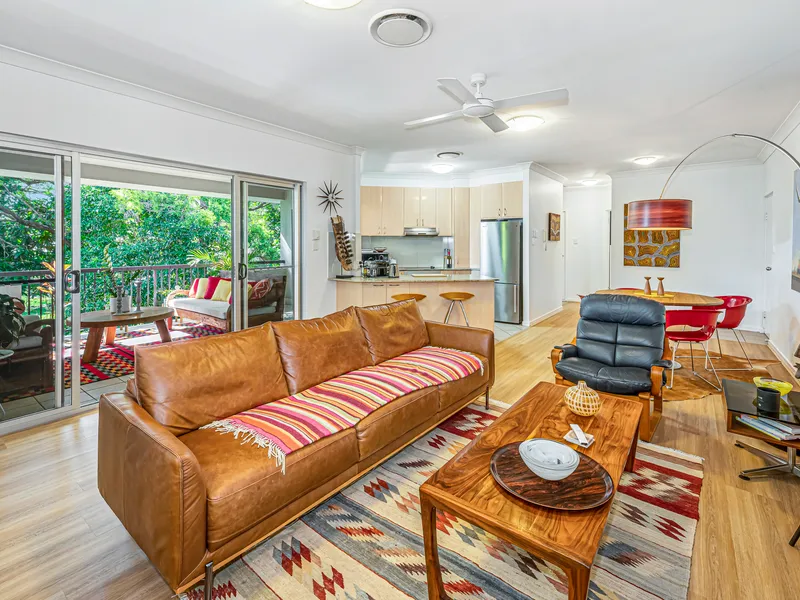 Spacious Hamilton Apartment - Prime Location